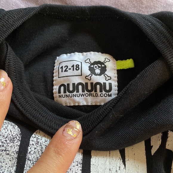 NUNUNU 12-18 onesie - Picture 2 of 2